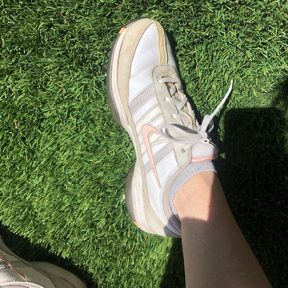 Nike air ladies golf spiked shoes size 7.5